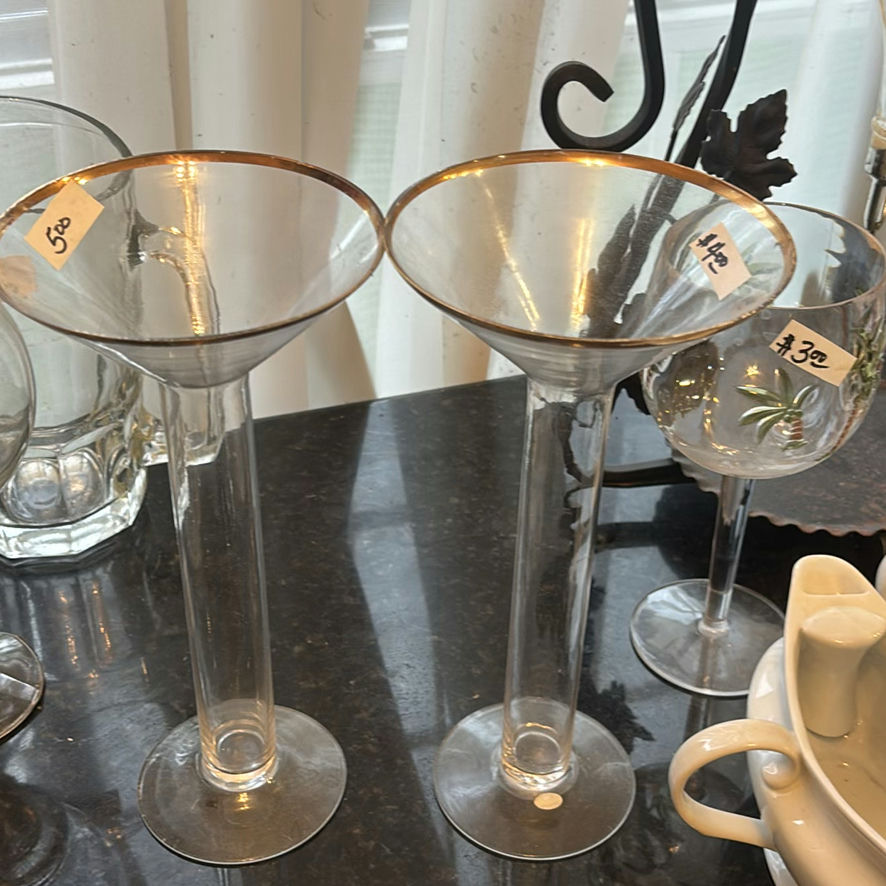 Assorted Glassware, Dishes, and Kitchen Accessories - image 9 of 20