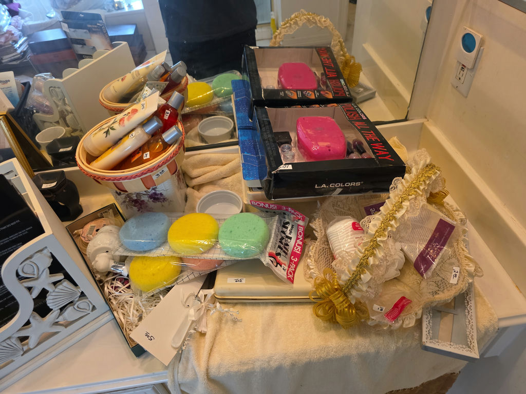 Misc Bath Items - image 4 of 4