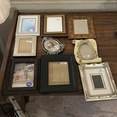 Assorted decorative picture frames - Image 1 of 5