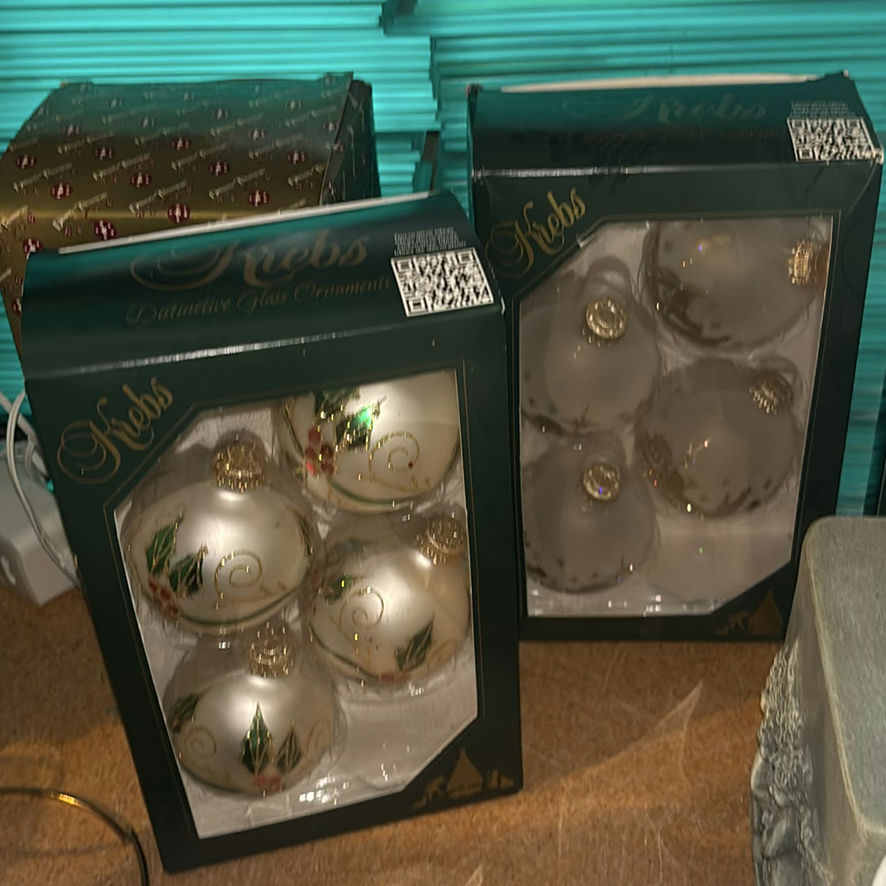 Christmas Decor and Holiday Tableware Collection - image 8 of 16