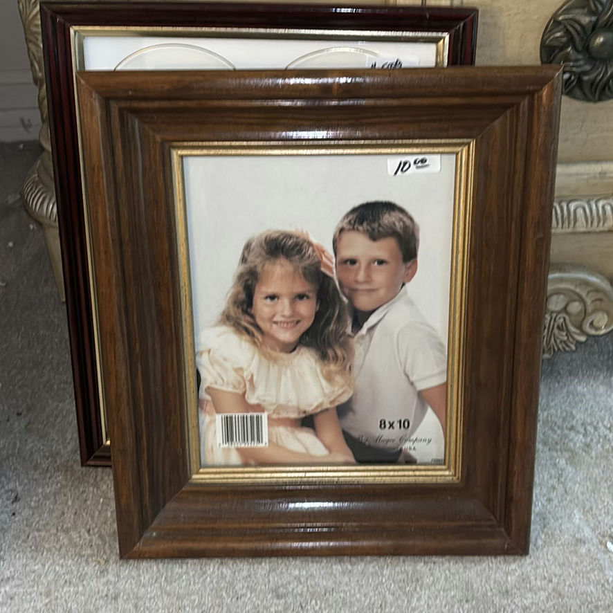 Assorted framed art and picture frames - image 4 of 7
