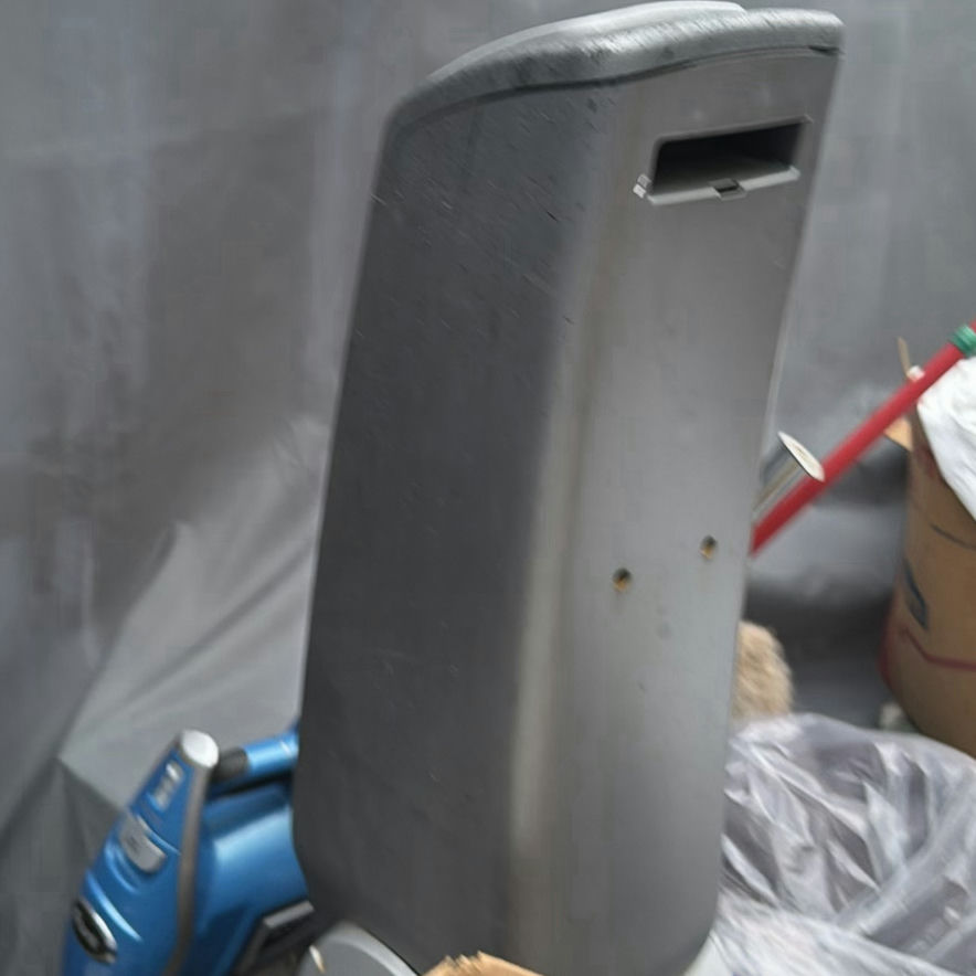 Assorted household items and equipment - image 6 of 7