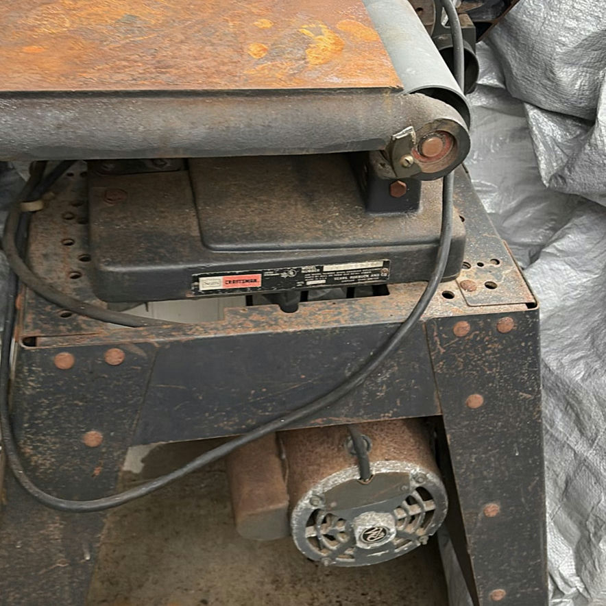 Craftsman belt sander on metal stand - image 5 of 5