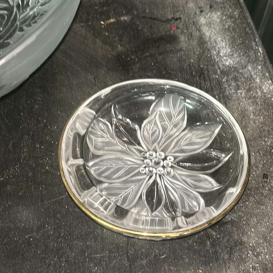 Etched glassware and serving bowls collection - image 6 of 6