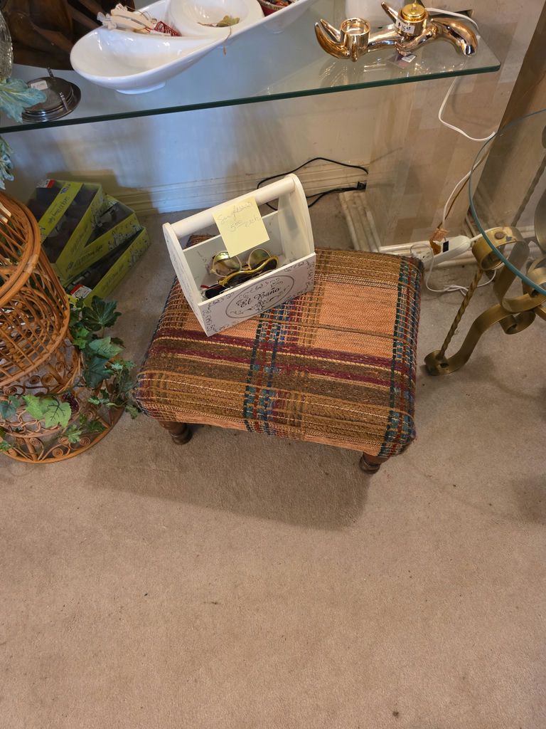 Glassware/ Decor - image 7 of 7
