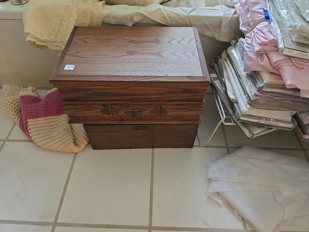 Bedding, Sheets And Jewelry Boxes - image 15 of 20