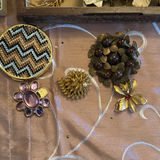 Assorted vintage costume jewelry collection - thumbnail 2 of 7