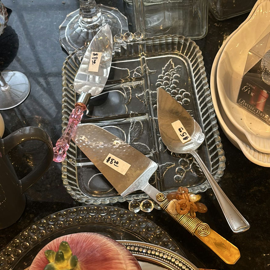 Assorted Glassware, Dishes, and Kitchen Accessories - image 7 of 20