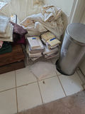 Bedding, Sheets And Jewelry Boxes - thumbnail 14 of 20