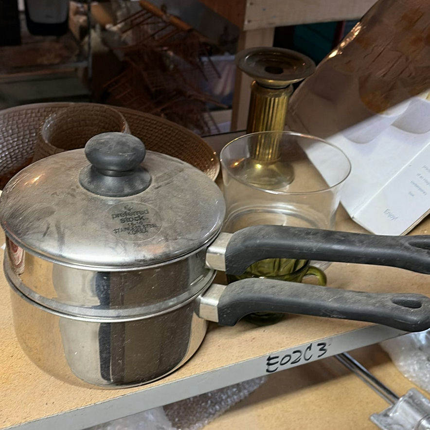 Mixed home decor and kitchenware collection - image 2 of 10