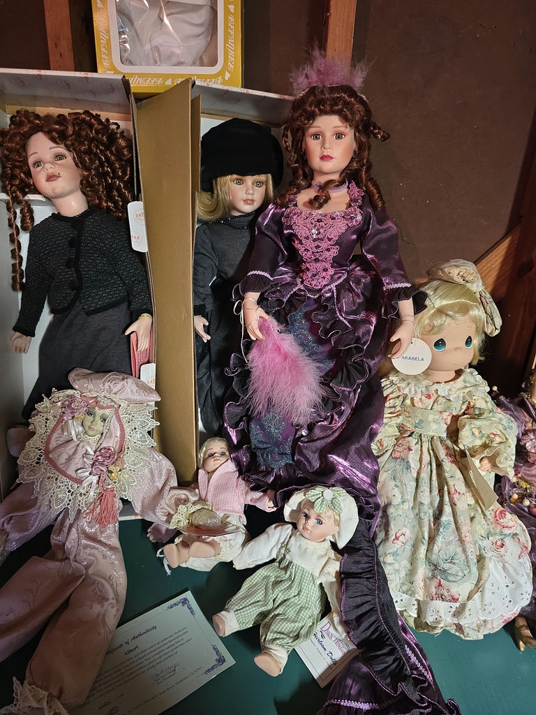 Collection of vintage fashion dolls with boxed sets and a clown doll - image 3 of 5