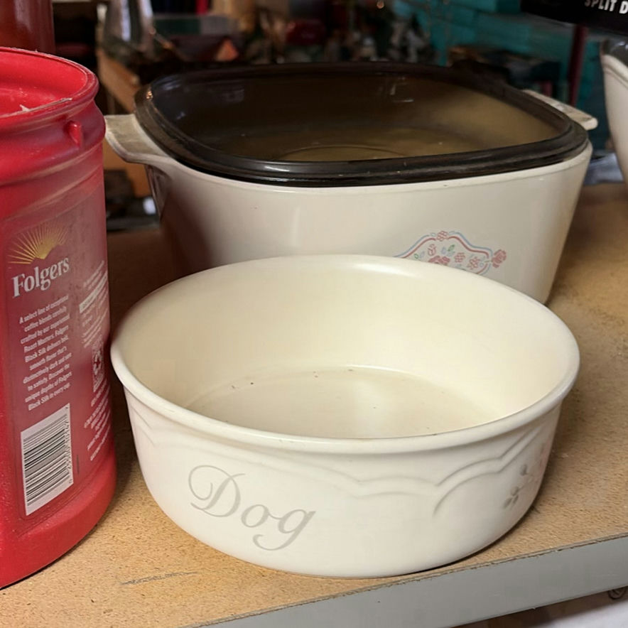 Assorted Kitchenware and Small Appliances - image 3 of 8