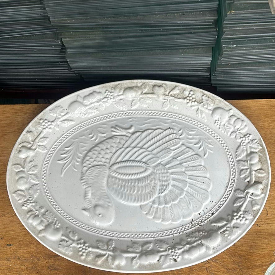 Assorted kitchenware and decorative ceramics - image 6 of 6