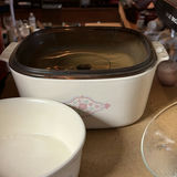 Assorted Kitchenware and Small Appliances - thumbnail 4 of 8