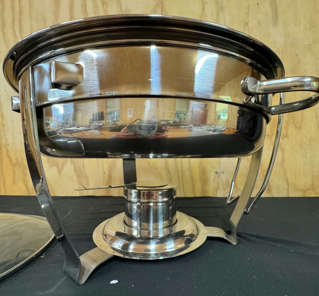 Stainless steel chafing dish set with lids and burner - image 3 of 4