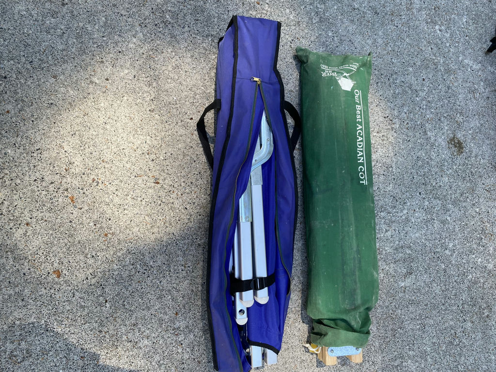 Camping Lot With Cots & Tent - image 5 of 8