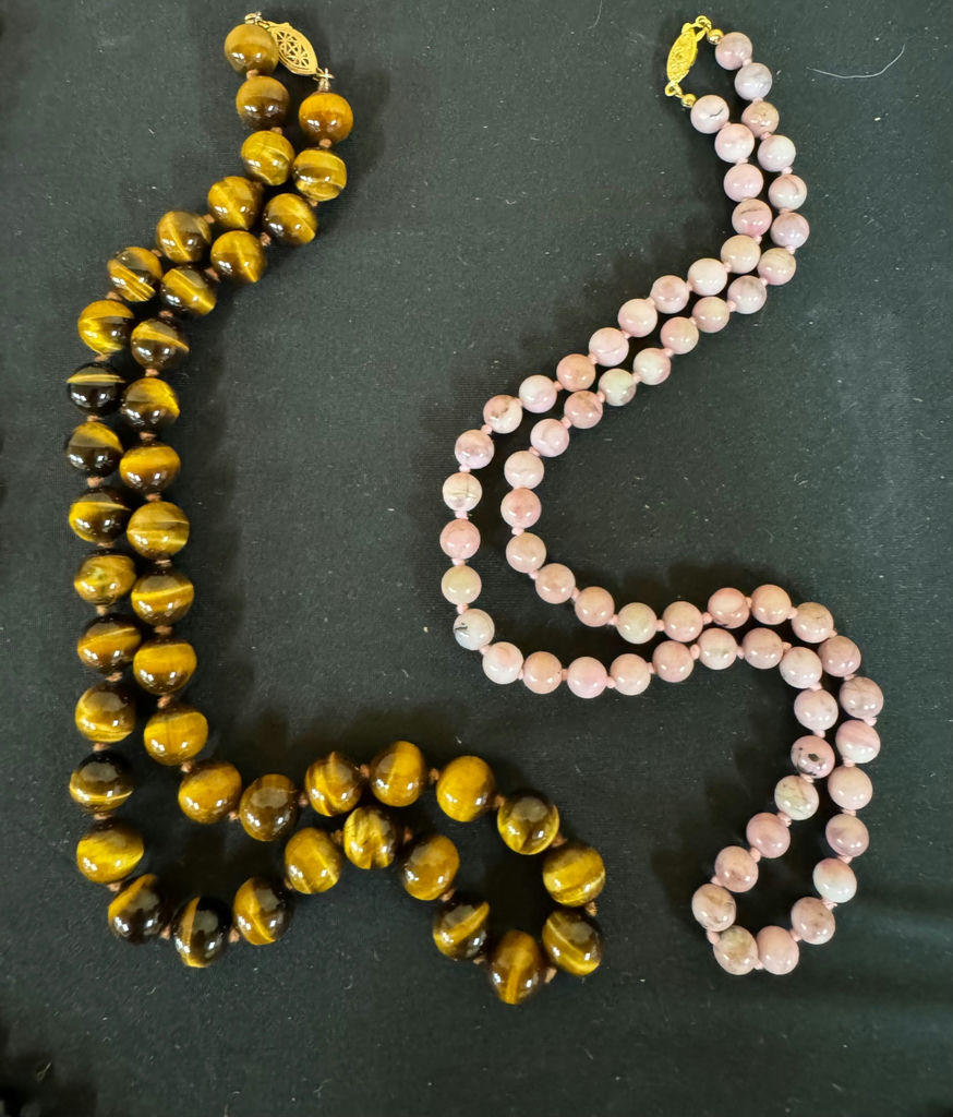 Assorted Beaded Jewelry Set - image 3 of 5