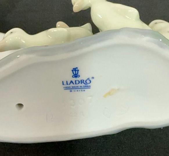 Lladro Little Ducks After Mother - image 4 of 5