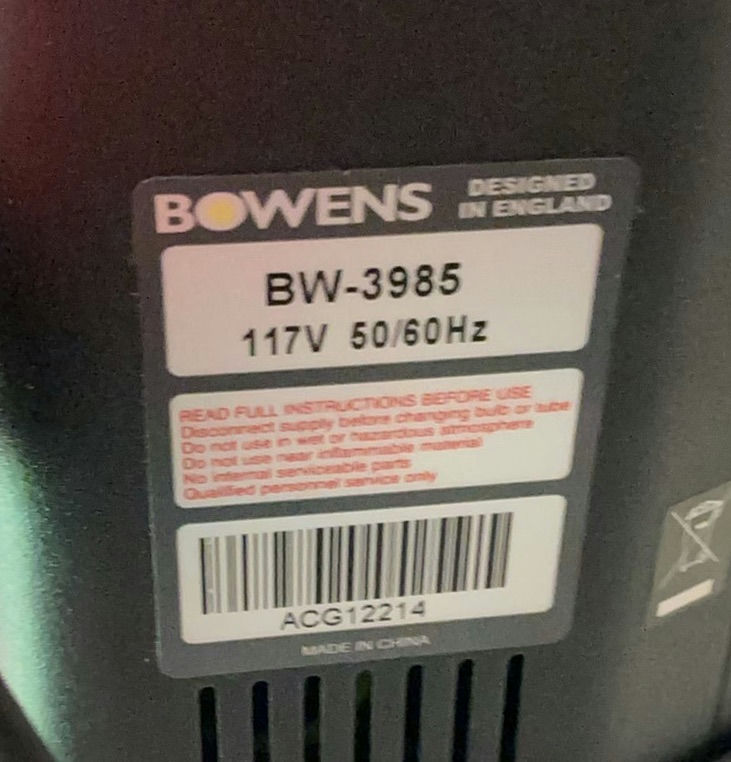 Pair Of Professional Bowens Light stands With Lights And Extras - image 6 of 14