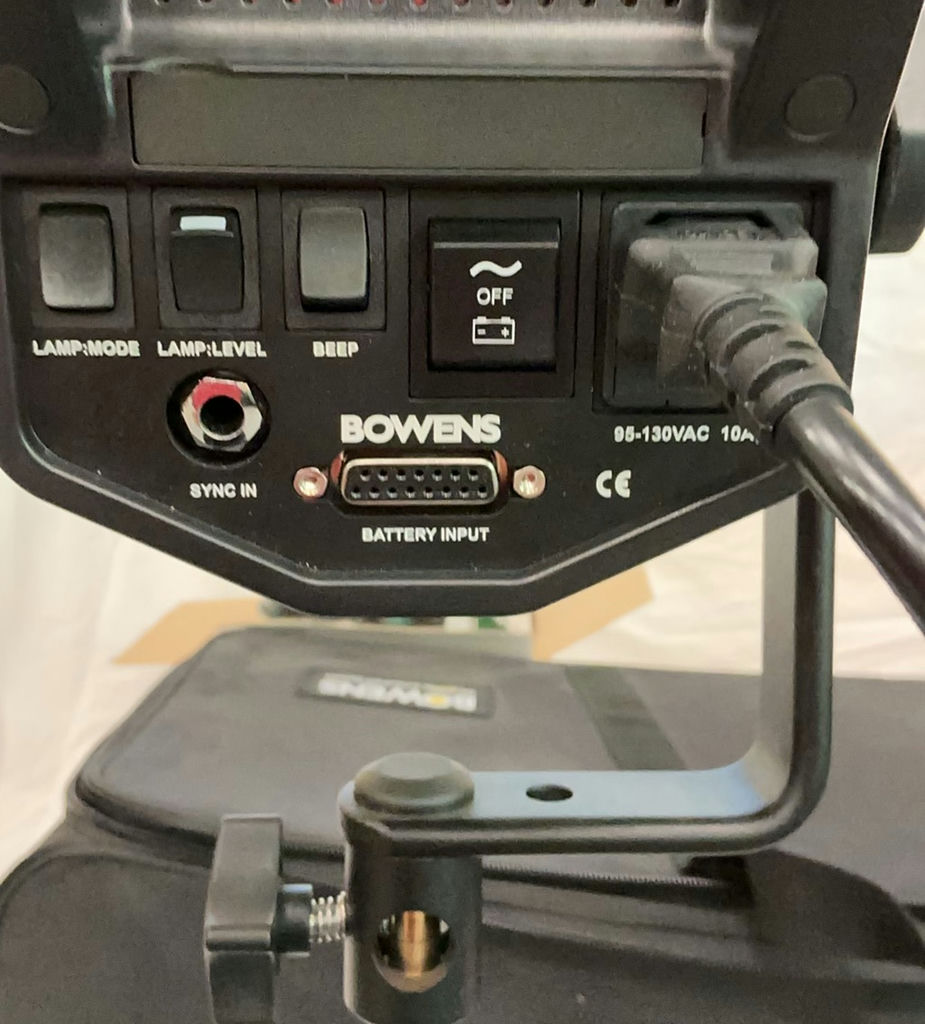 Pair Of Professional Bowens Light stands With Lights And Extras - image 5 of 14