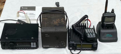Two Meter Short Wave Station - Image 1 of 7