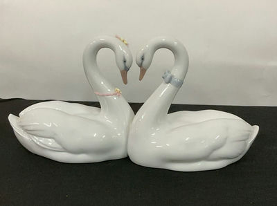 Lladro Endless Love - Image 1 of 6