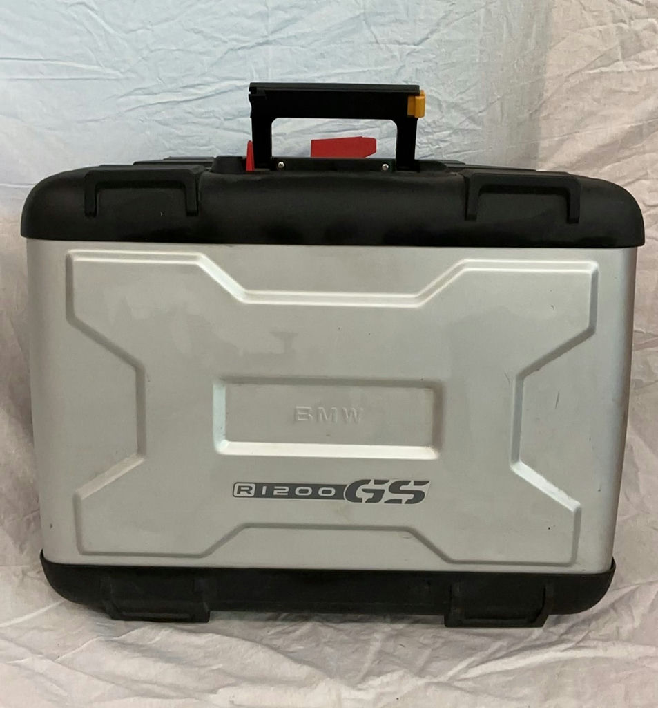 Pair Of BMW Panniers And X-large Dry Rider - image 4 of 9