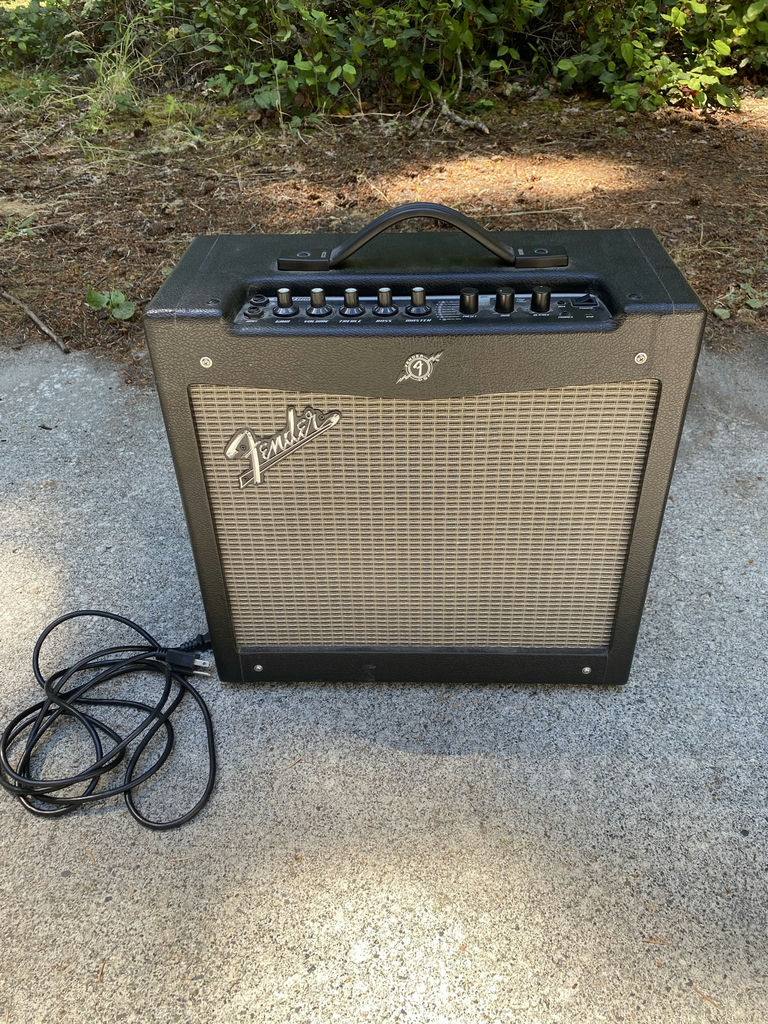 Guitar Amplifier - image 1 of 5
