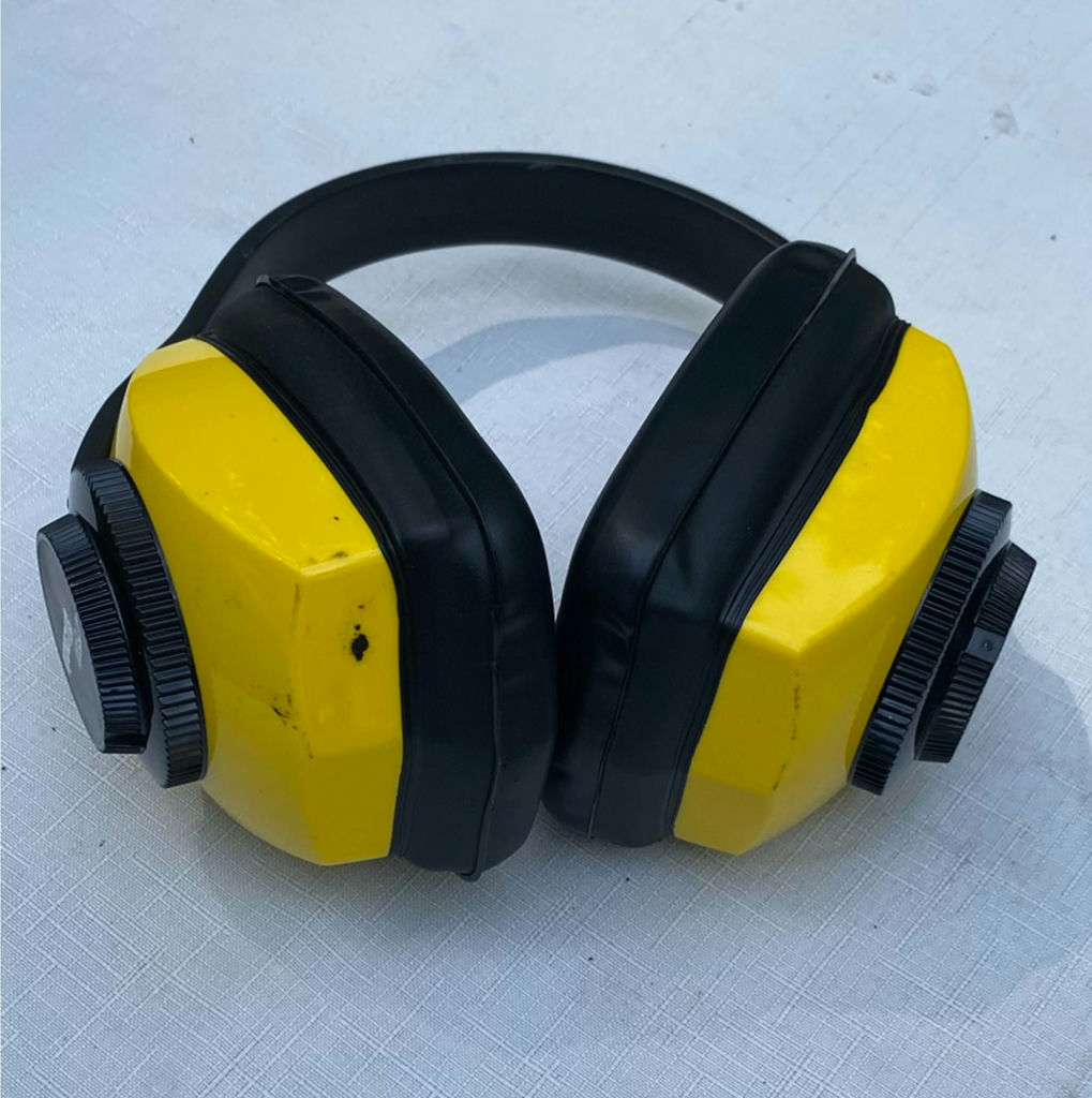 Sawhorses, Battery Charger & Ear Protection - image 7 of 7