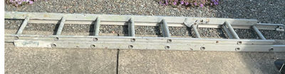 Extension Ladder - Image 1 of 2
