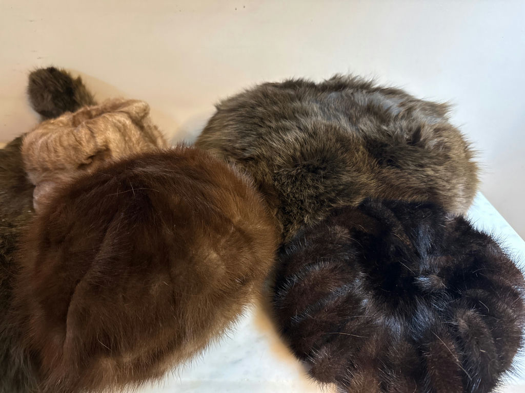 Assorted fur hats and stoles - image 3 of 4