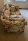 Flexsteel Fabric Floral Loveseat - thumbnail 2 of 6