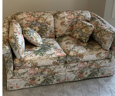 Flexsteel Fabric Floral Loveseat - Image 1 of 6
