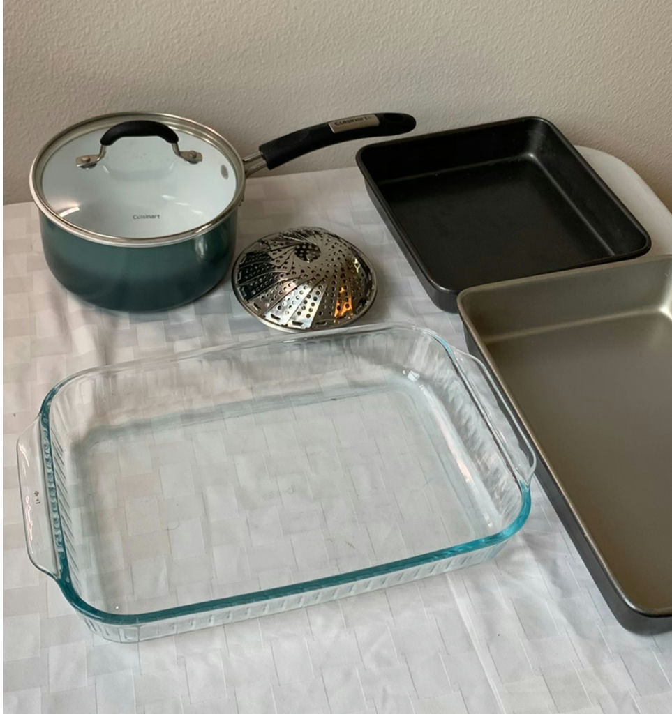 Cuisinart Sauce pan, Pyrex casserole and more - image 1 of 5