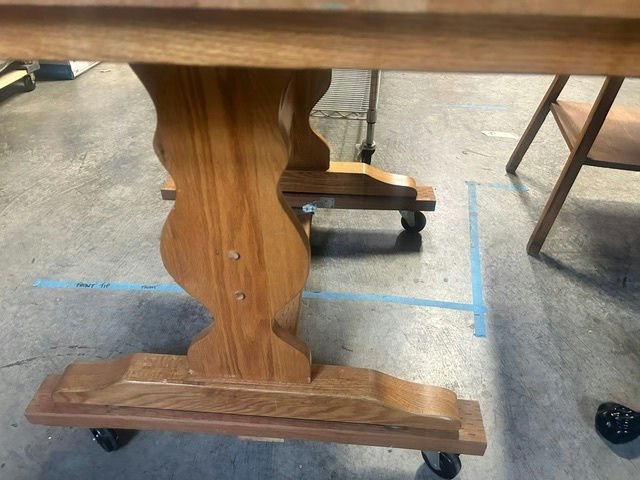 Pedestal Style Table - image 3 of 4