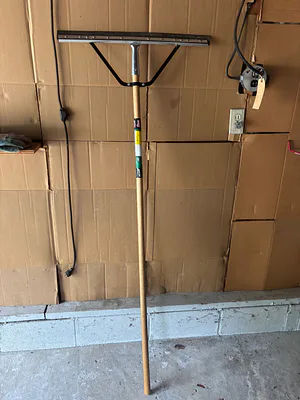 Squeegee - Image 1 of 1