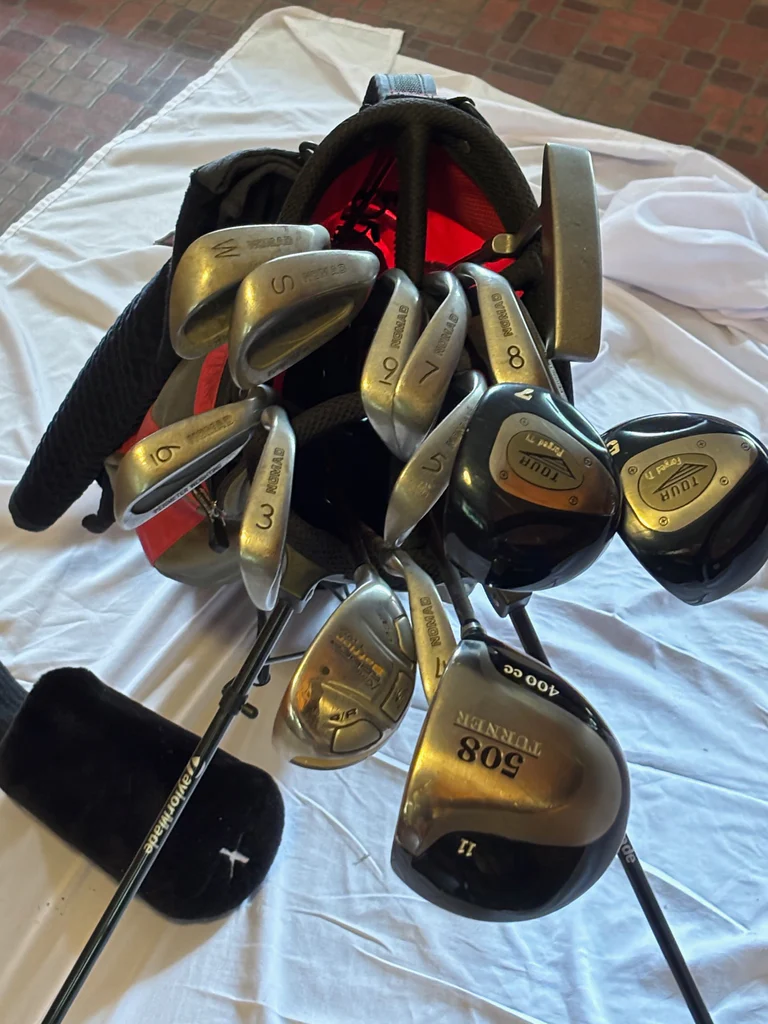 Golf Clubs with Golf Bag - image 6 of 14