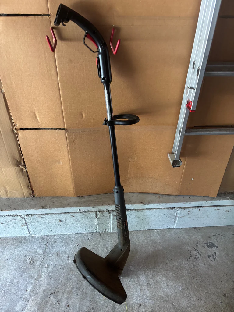 Craftsman Weed Wacker - image 3 of 3