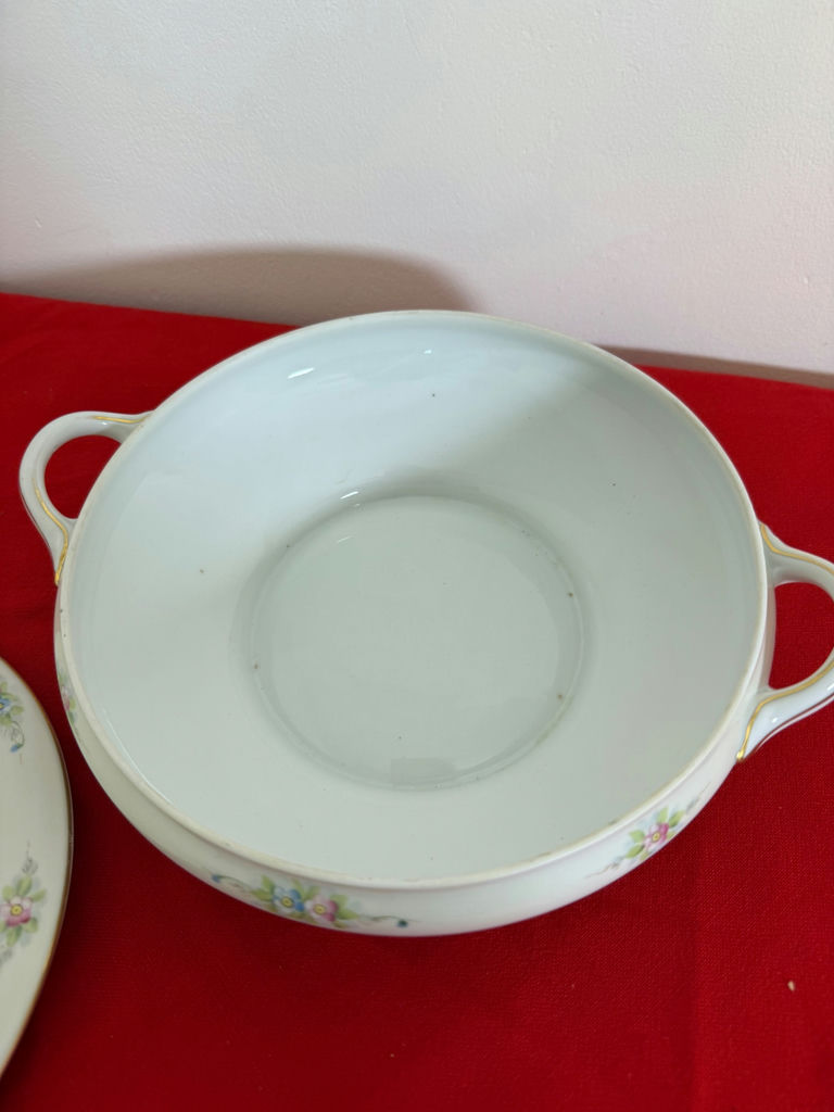 Noritake The Sedan Covered Serving Bowl - image 1 of 4