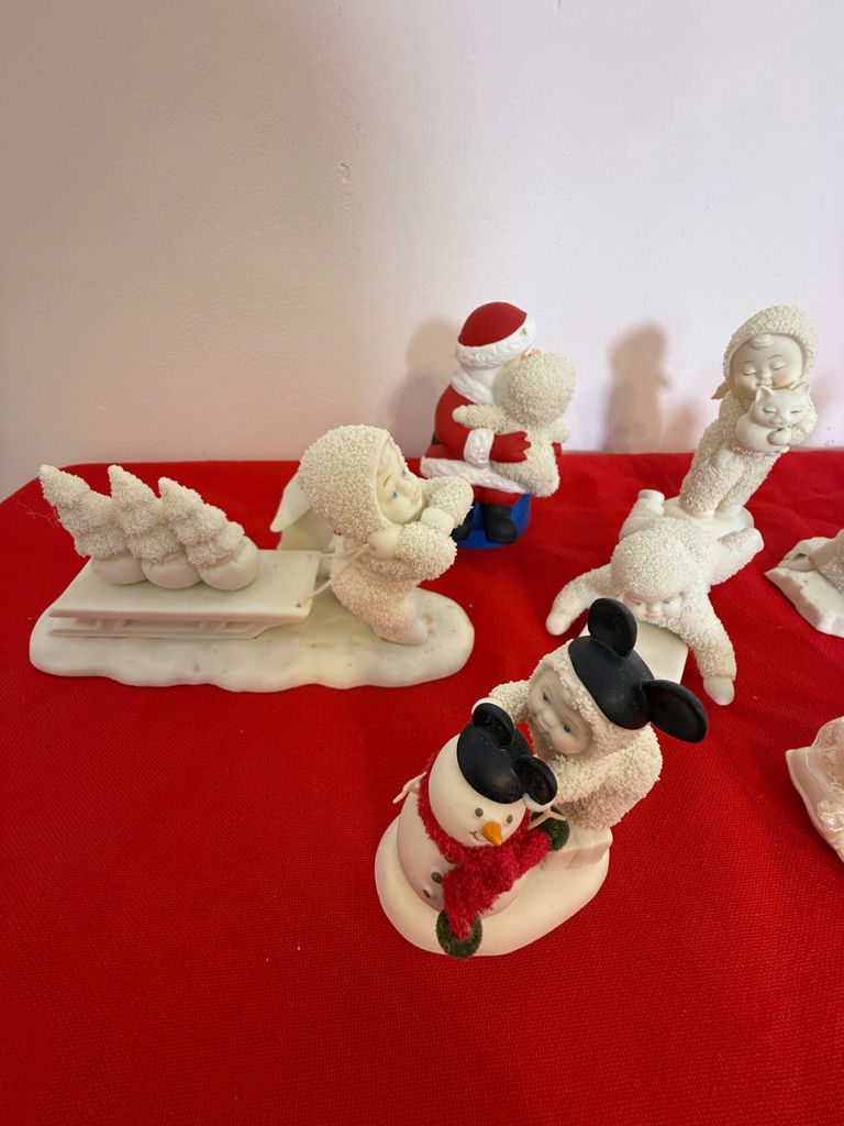Snow Babies Collection of Winter-Themed Figurines - image 7 of 7
