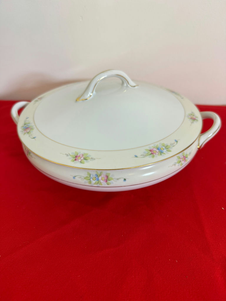 Noritake The Sedan Covered Serving Bowl - image 3 of 4