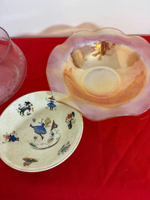 Three Decorative Bowls - Image 1 of 4