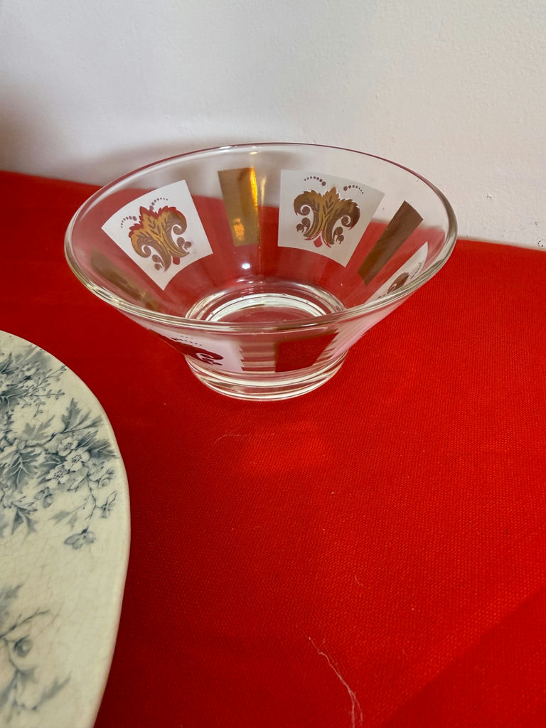 Decorative Glass Bowls and Floral Ceramic Plate - image 3 of 4