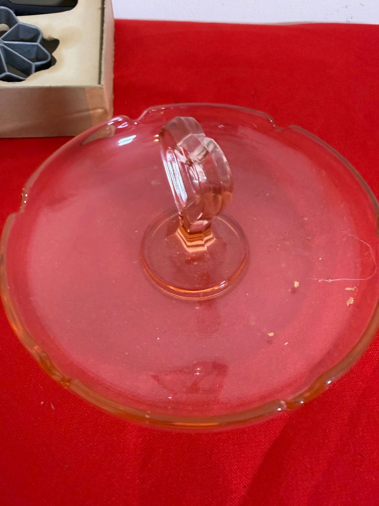 Handi Hostess Kit Waffle and Pastry Molds with Glass Lid - image 4 of 4