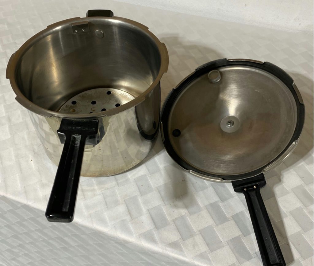 Kitchen Ware, Assorted Kitchen Tools and Mugs - image 5 of 8