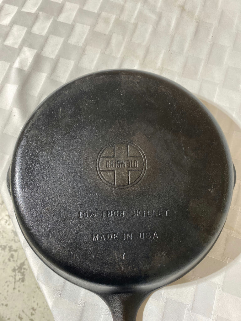 Cast Iron Cook Ware - image 7 of 10