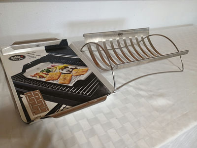 Weber grill pan and roasting rack - Image 1 of 3
