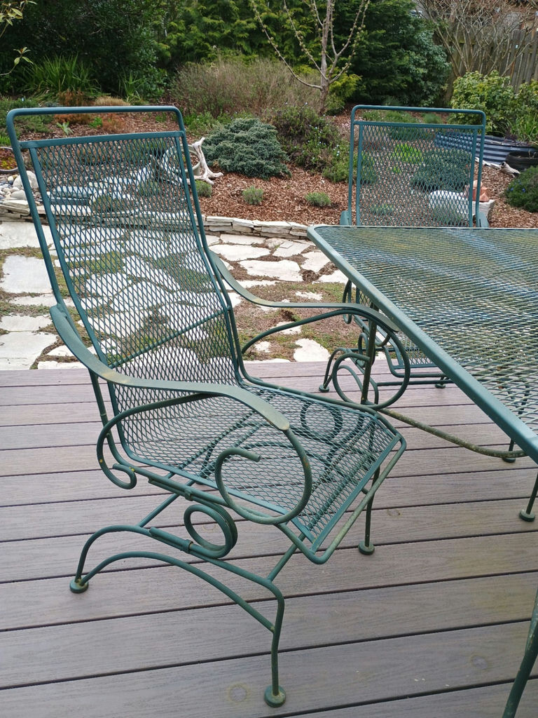Green metal outdoor dining set - image 2 of 6