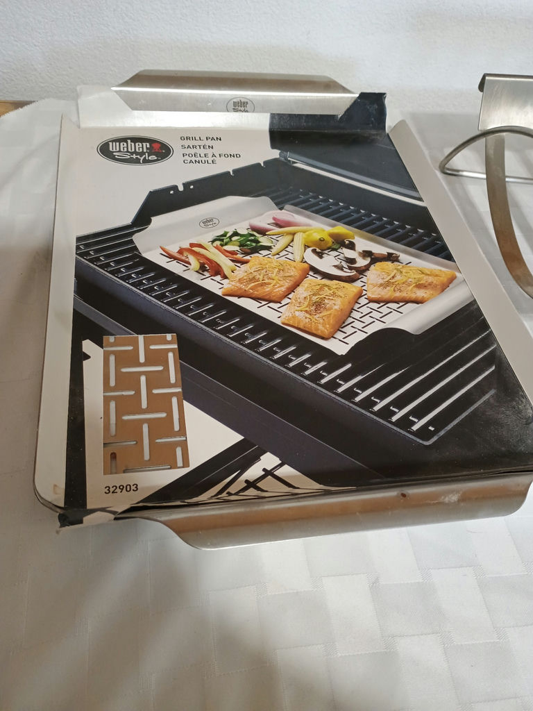 Weber grill pan and roasting rack - image 2 of 3