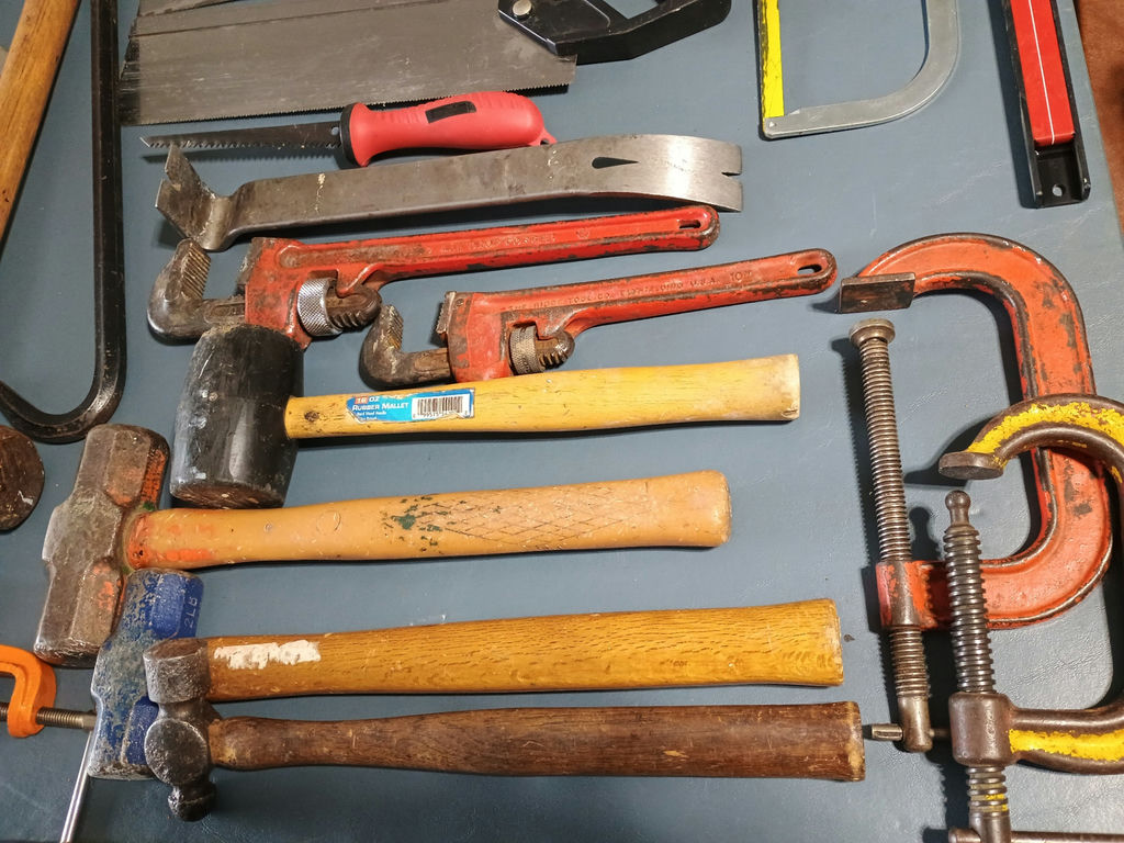 Assorted Hand Tools and Saws - image 2 of 5